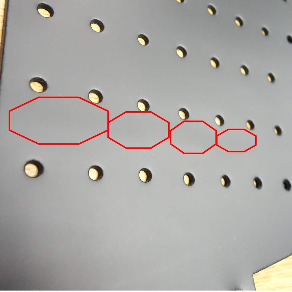 Bild 1 von Nietenarmstulpe mit Spikenieten 25mm, Armstulpe mit minimalem Lederfehler (siehe Abbildung)