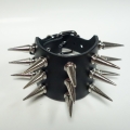 Bild 4 von Armband mit Druckgussnieten, Killernieten 25mm, 3-reihig