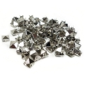 Bild 3 von 500 Stück 4-PIN Niete >> Pyramidenniete 10mm >> Silber (Premiumqualität)