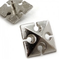 Bild 1 von 10 Stück ! Zinkdruckguss - Ziernieten, Ornament Pyramidennieten 15mm